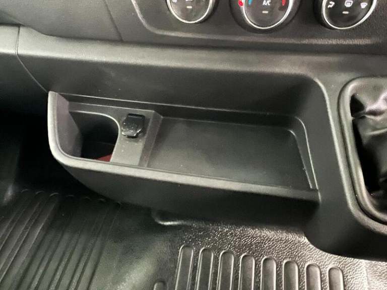  Nissan Interstar Interstar 2.3 dCi 35 Tekna L3 Euro 6 (s/s) 2dr Vehicle Transporter Diesel Manual