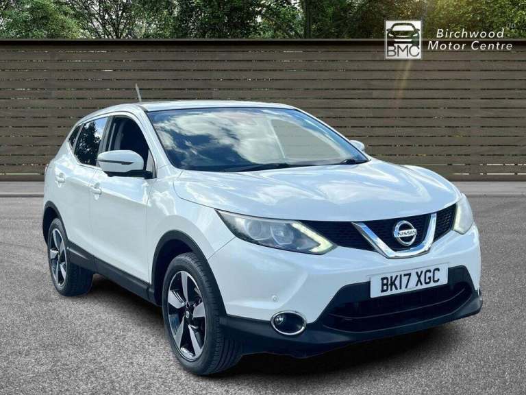 2017 Nissan Qashqai 1.5 dCi N-Connecta SUV 5dr Diesel Manual 2WD Euro 6 (s/s) (110 ps) HATCHBACK ...