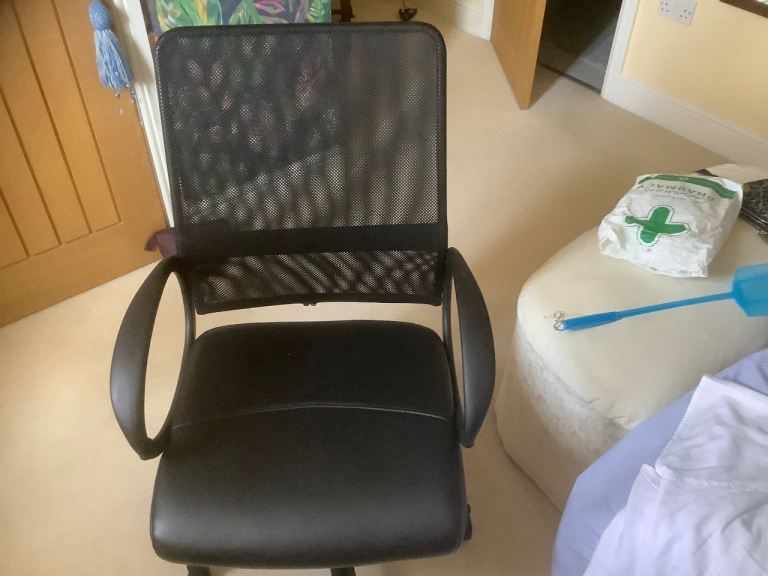 Office chair 