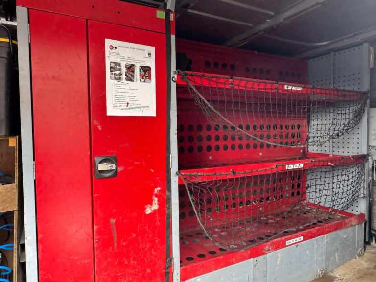 Ford, TRANSIT, Panel Van, 2006, Manual, 2402 (cc)