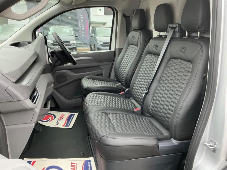 2025 Volkswagen Transporter 2.0 TDI 150 Sportline Edition R 4Motion Dsg Pro PANEL VAN Diesel Auto...