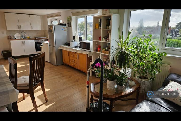 1 bedroom in Cae Gwyn Rd, Cardiff, CF14 (#2718696)