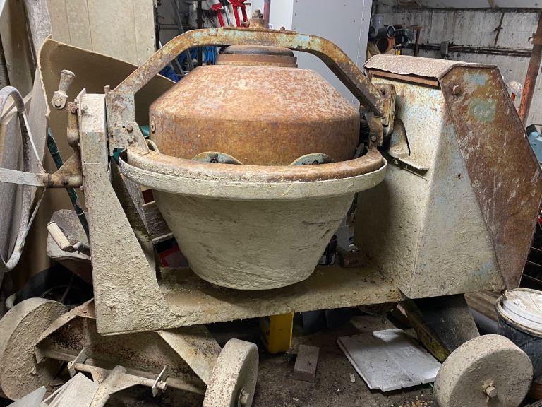 Large Cement Concrete mixer Diesel vintage 