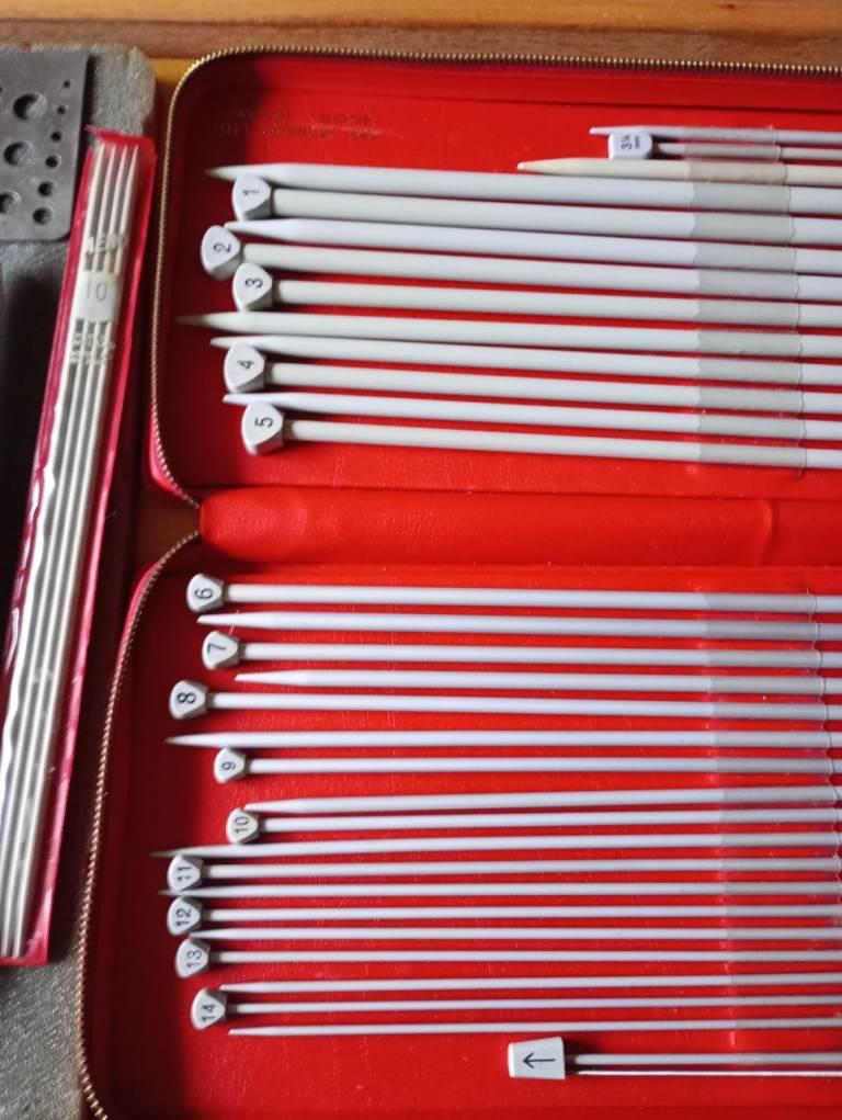 AERO Knitting Needle Set with Case and Accessories , £7.00 for Sale