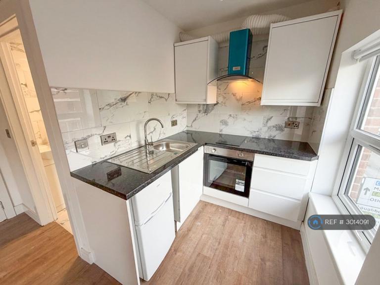 1 bedroom in Mansfield Rd - All Inclusive, Nottingham, NG1 (#3014091)