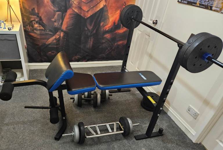 Weights bench and weights