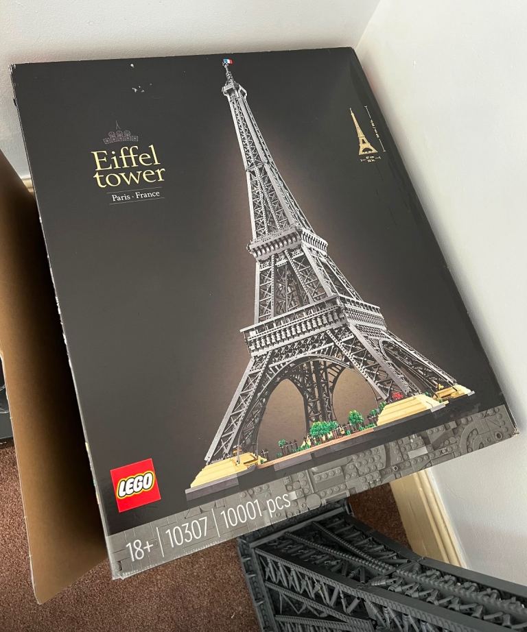 Lego Eiffel Tower collectors edition 