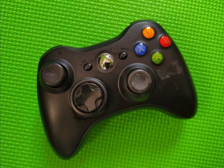 XBOX 360 CONTROLLER spares or repairs