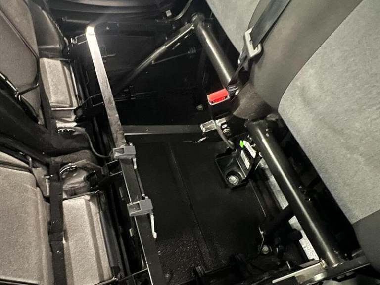 2023 Renault Master LM35dCi 135 Business+ Medium Roof Van PANEL VAN DIESEL Manual