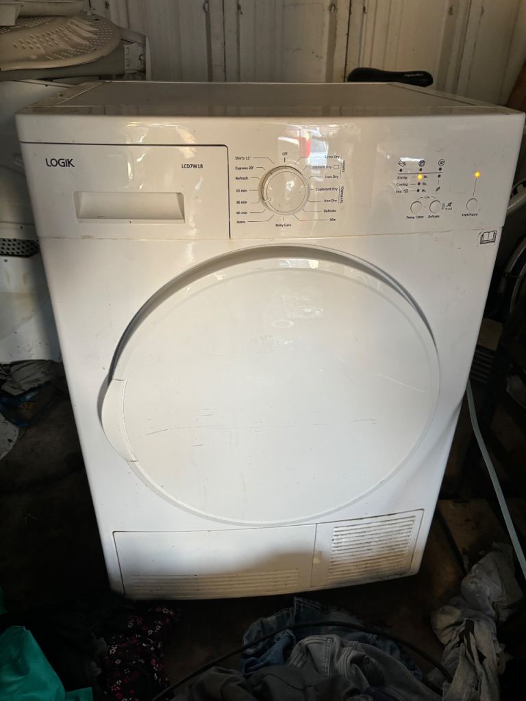 Condenser tumble dryer