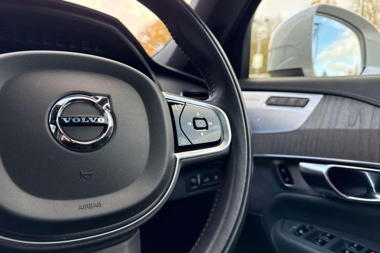 2022 Volvo XC90 2.0h T8 Recharge 18.8kWh Inscription Pro SUV 5dr Petrol Plug-in Hybrid Auto ESTAT...