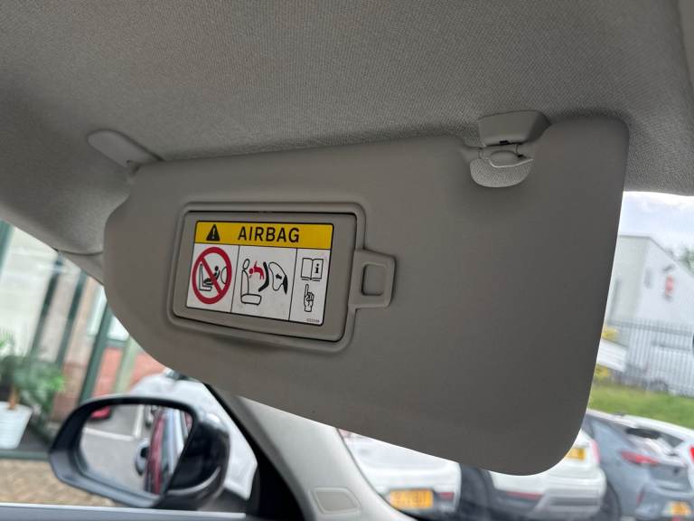 2022 Volvo XC40 2.0 B4P Inscription 5dr AWD Auto [7 speed] ESTATE PETROL Automatic