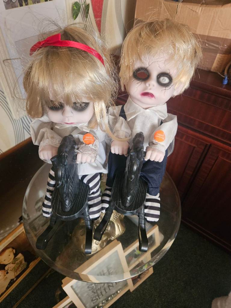 Halloween dolls 