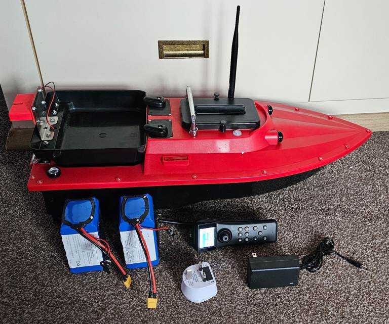 Bait boat, sea fishing, saltwater proof...