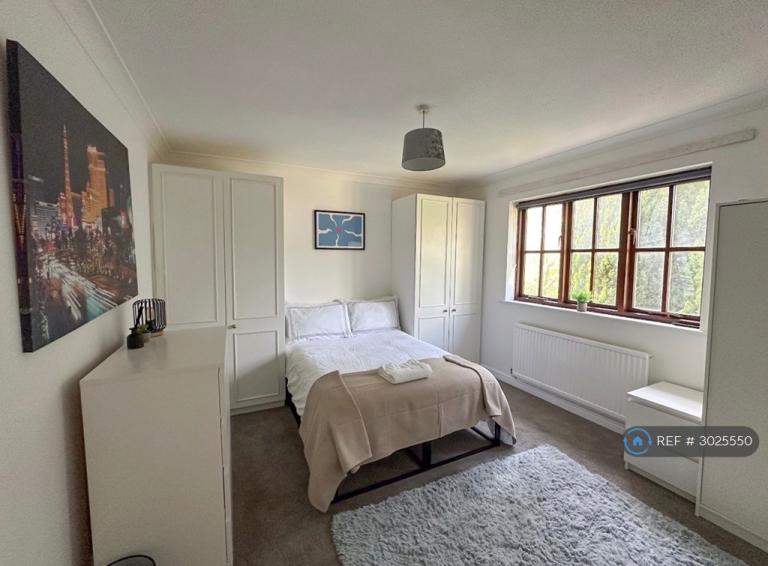 1 bedroom in Mortimer Close, Winchester, SO23 (#3025550)