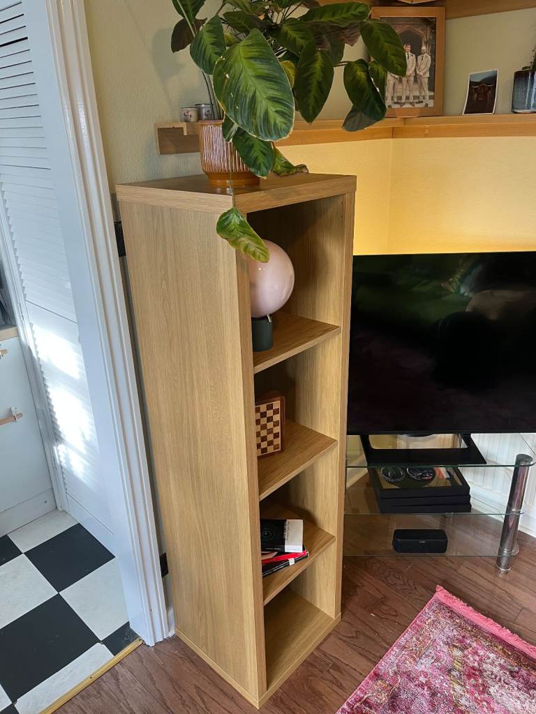 Free delivery immaculate IKEA kallax