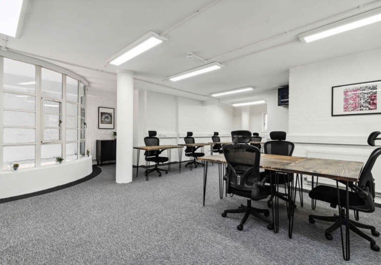 Holloway N7 Serviced Offices - Sizes From 6 to 60 Desks - Flexible Private Furnished Spaces