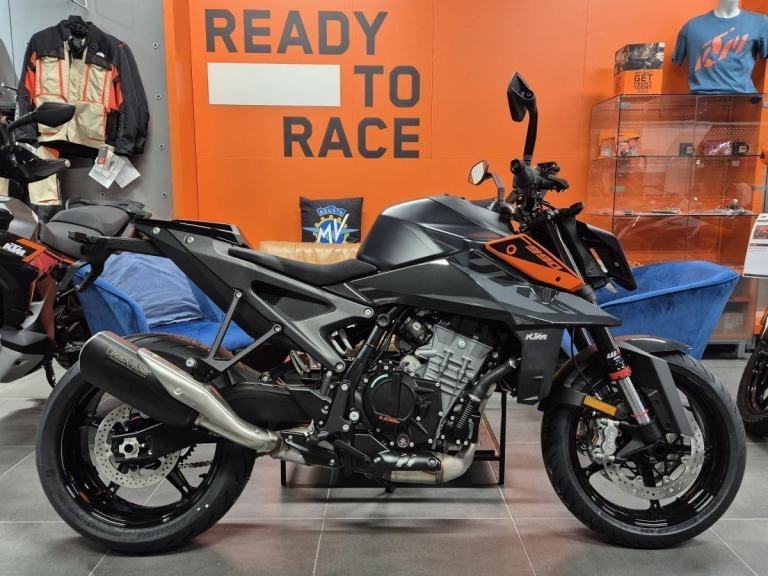KTM 990 Duke