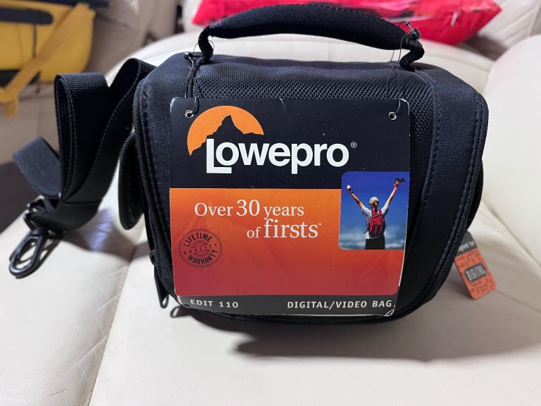 Lowepro Edit 110 Digital/Video Camera Bag - Brand New