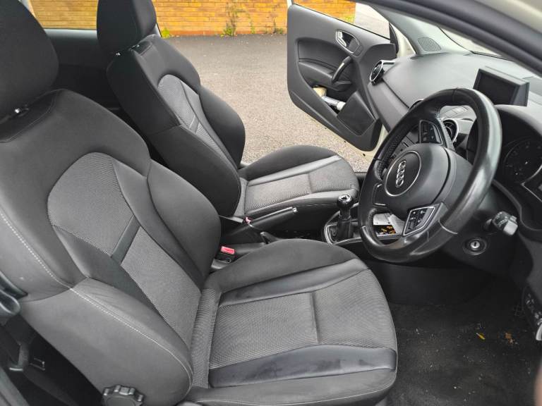 Audi, A1, Hatchback, 2014, Manual, 1598 (cc), 3 doors