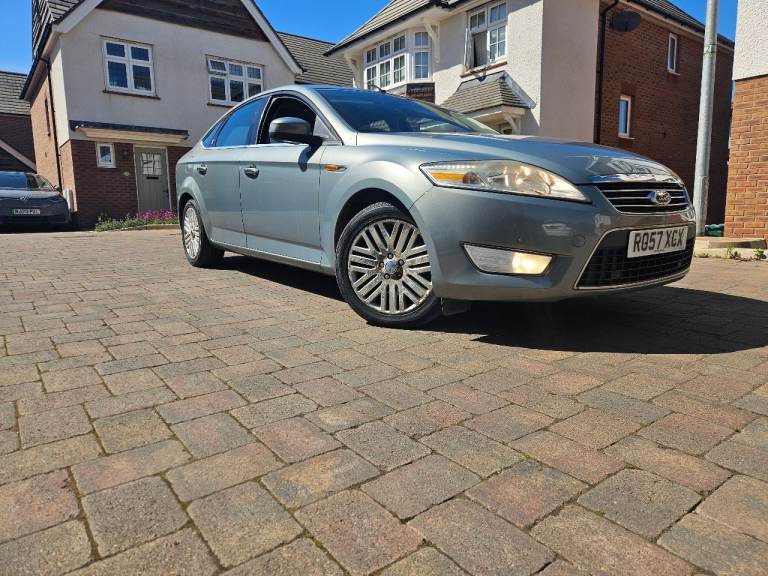 Ford mondeo 2.0tdci ghia 6 speed FULL SERVICE HISTORY DRIVES PERFECTLY 
