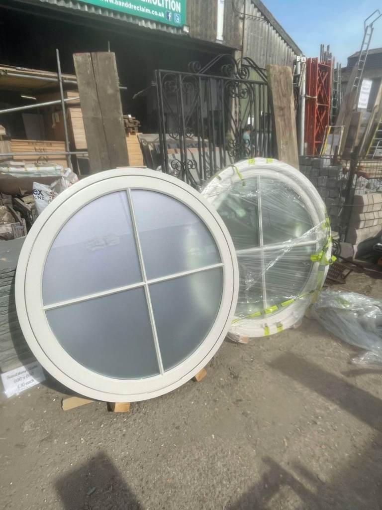 New Pair Of Lomax Round Wooden / Timber Windows