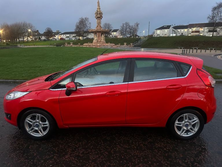FORD FIESTA ECO BOOST TECH. 998cc ++5 DRS HATCH BACK ***EXCELLENT CONDITION