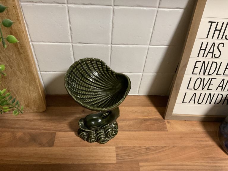 Dartmouth  dolphin soap dish 