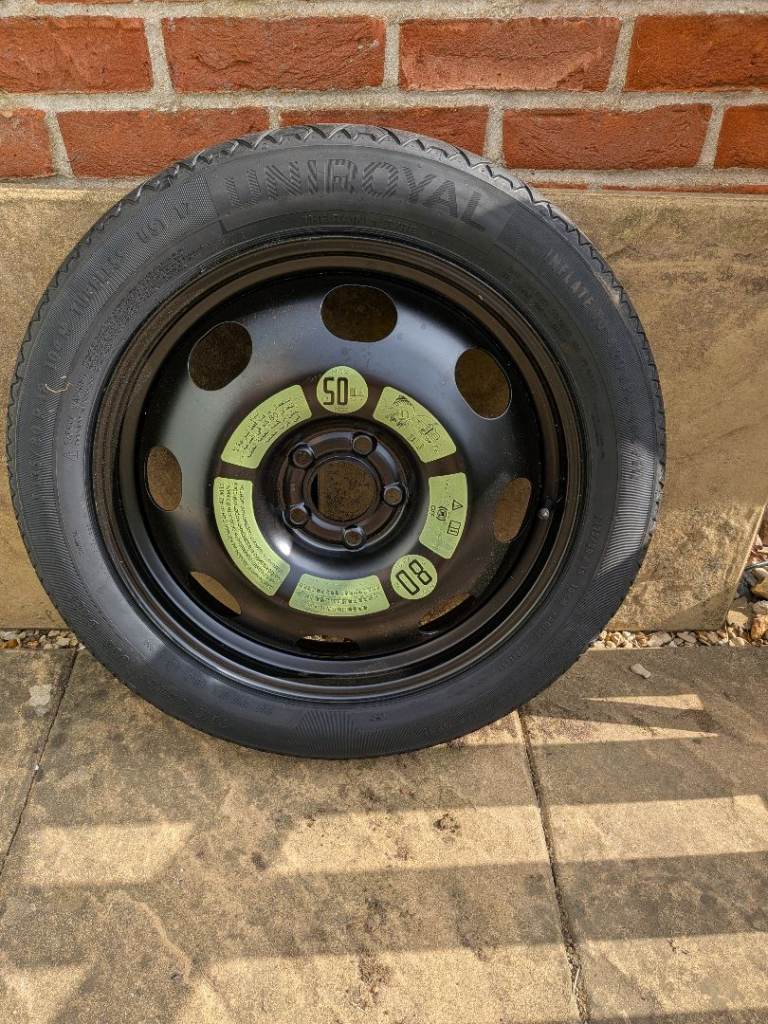 Spacesaver Wheel and toolkit 