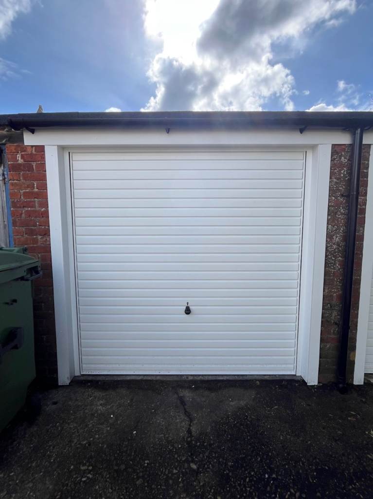 Garage to rent, central Shoreham