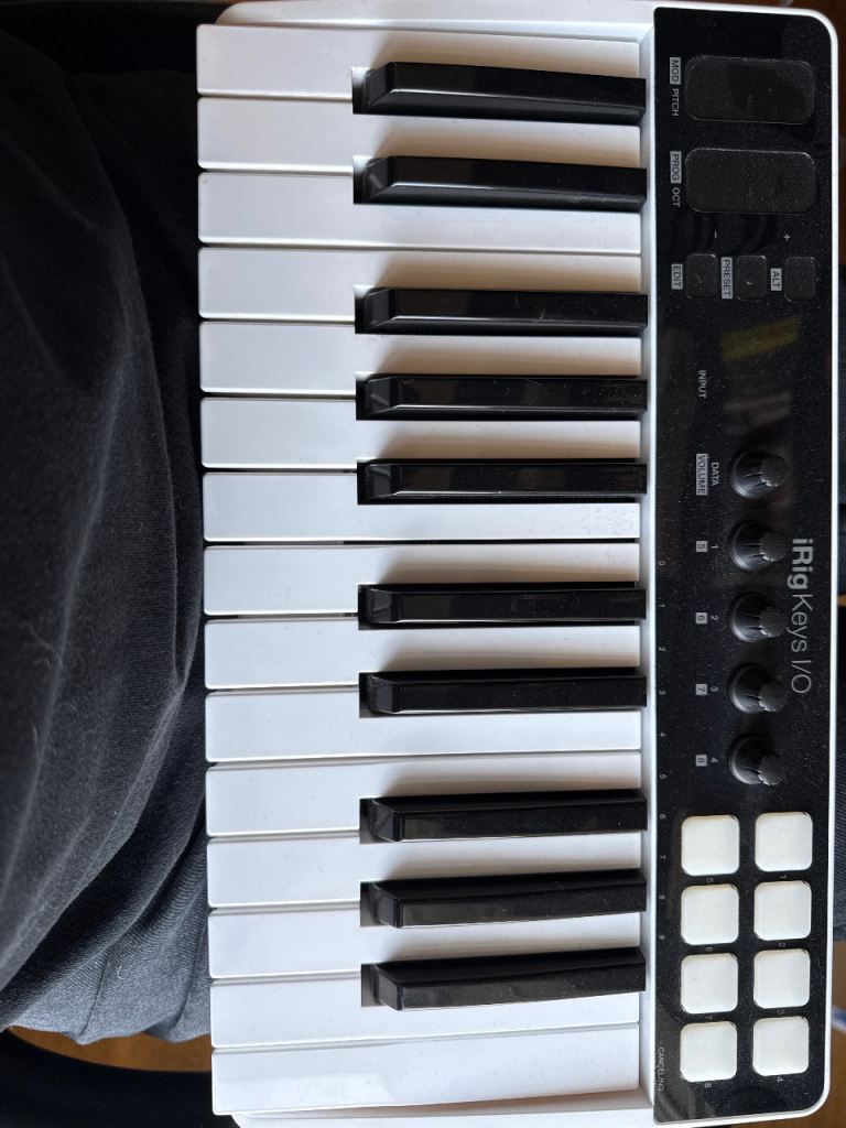 IK Multimedia iRig Keys I/O 25 - MIDI Controller & Audio Interface