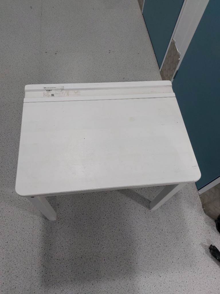 White Kids Desk with Storage – Good Condition