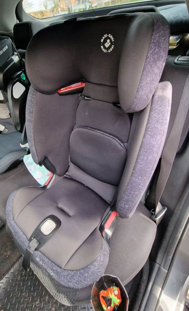 Maxi Cosi Titan Pro ISOFIX Car Seat - Black, Good Condition