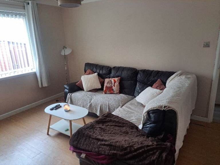 Two furnished double rooms, all bills included