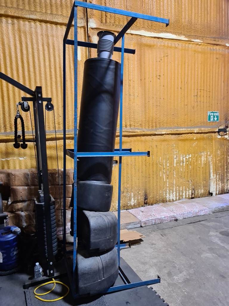 Industrial workbench 