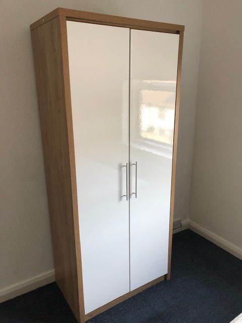 Wardrobe with White Gloss Doors – Brand new