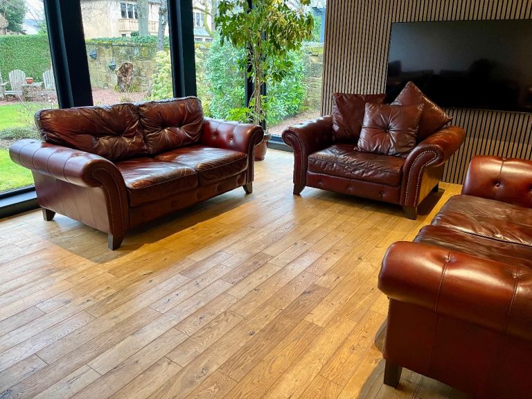 Leather Chesterfield Sofas & Armchair Suite