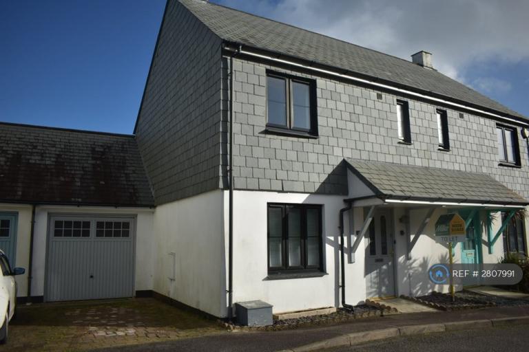 4 bedroom house in Andrewartha Road, Penryn, TR10 (4 bed) (#2807991)