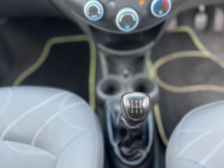 2012 Chevrolet Spark 1.2i LT Euro 5 5dr HATCHBACK Petrol Manual