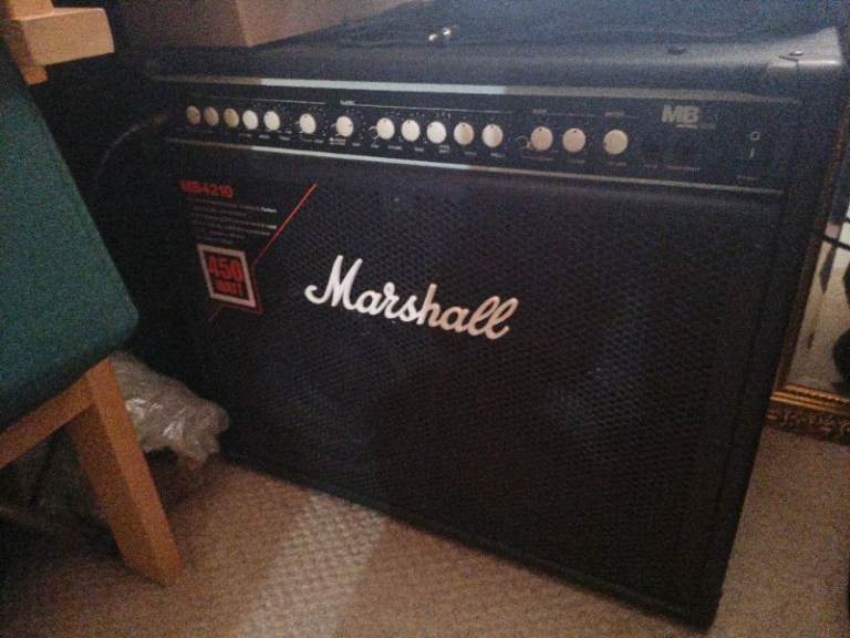 Marshall bass amp