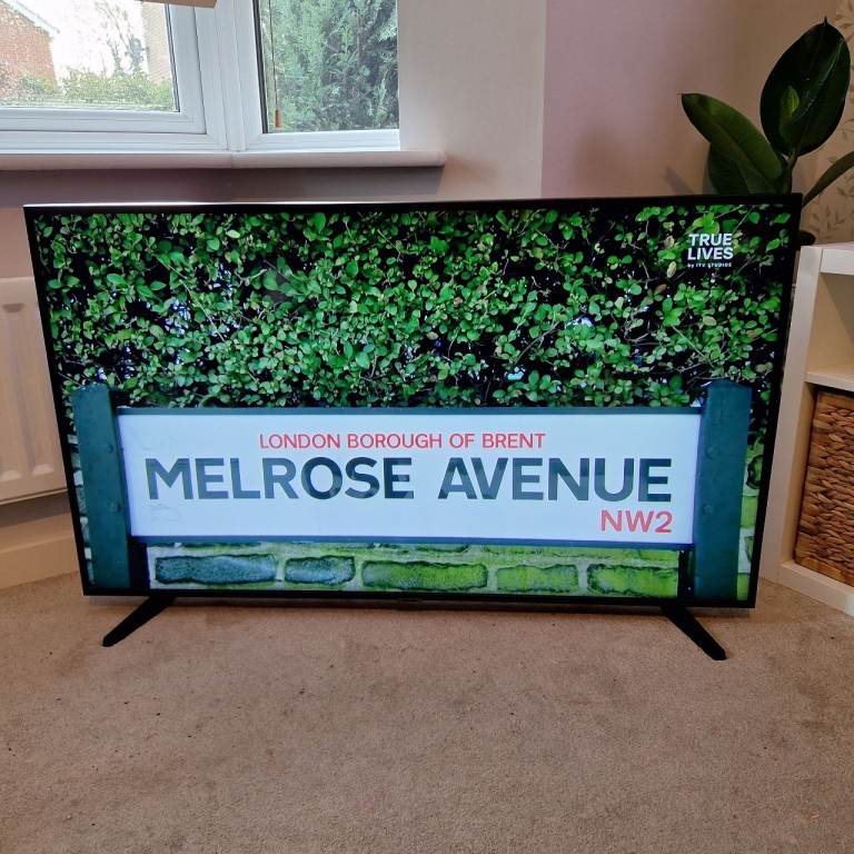 Used Samsung UE50RU7020K 50 inch 4K LCD TV