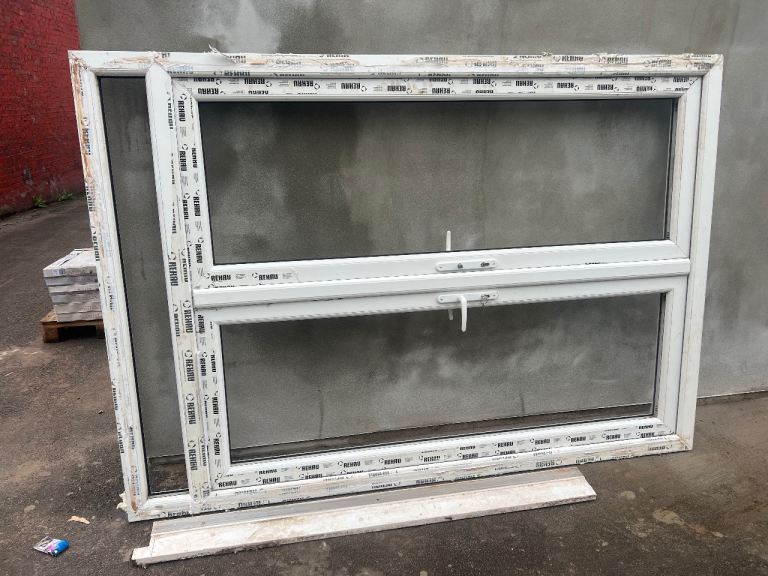 UPVC Double Glazed Window – White, Good Condition