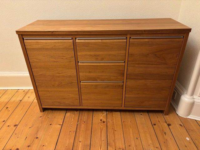 Lovely sideboard for sale, 130cm x 85cm x 43 cm