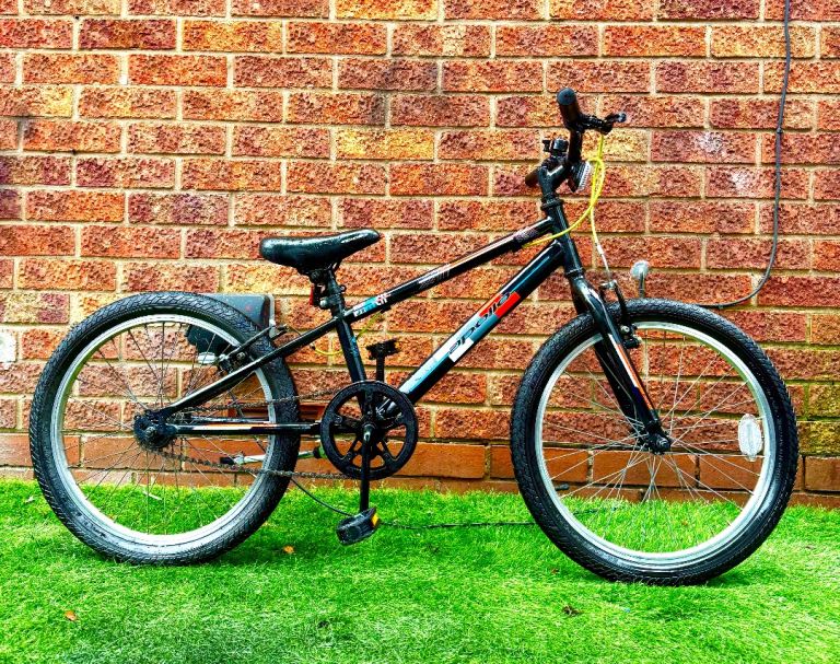 APOLLO SWITCH JUNIOR MOUNTAIN BIKE