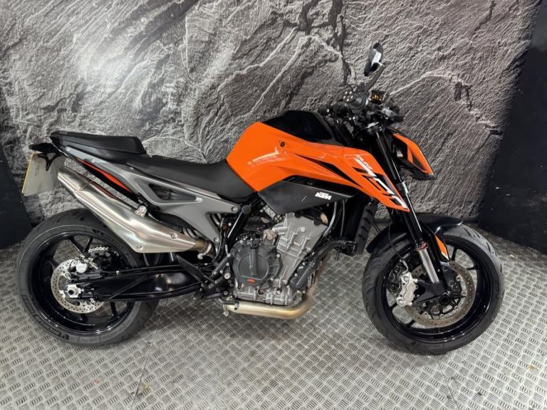 KTM DUKE 790 2023