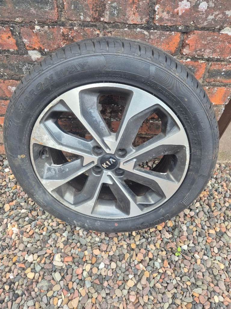 Kia stonic alloy wheel