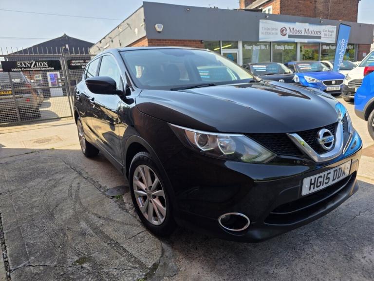2015 Nissan Qashqai 1.2 DiG-T Acenta 5dr HATCHBACK PETROL Manual