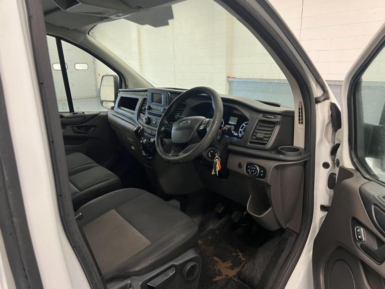 2021 Ford Transit Custom 2.0 300 EcoBlue Leader L2 H1 Euro 6 (s/s) 5dr Panel Van Diesel Manual