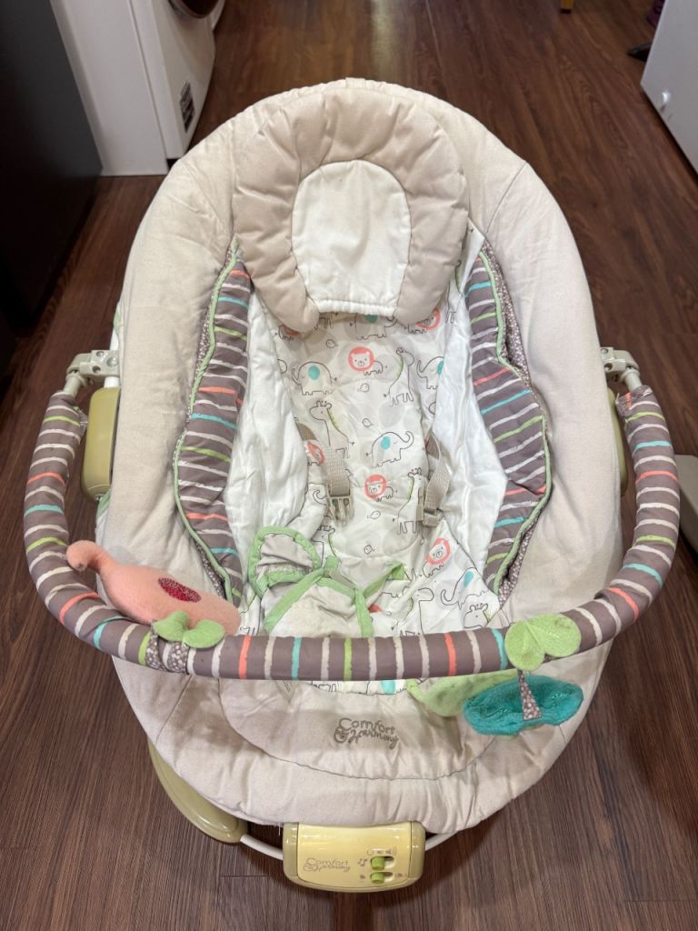 Comfort harmony baby bouncer for sale