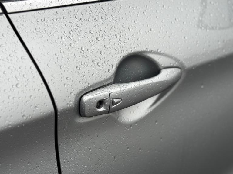 2014 Nissan Qashqai 1.5 dCi Tekna 5dr HATCHBACK DIESEL Manual